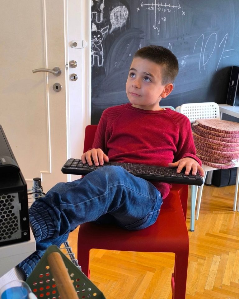 Centar za decu School & School
